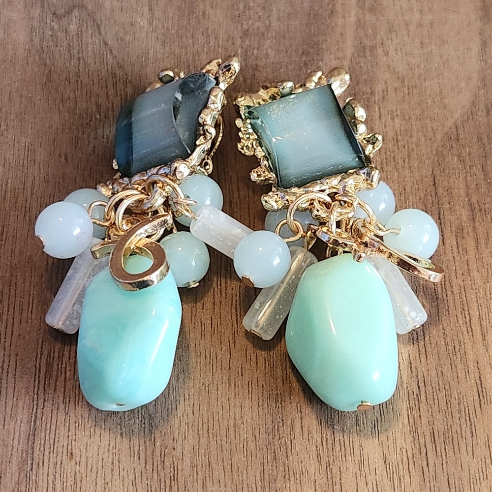Vintage Style Seafoam Green‎ Teal Cluster Statement Clip On Earrings Gold Tone